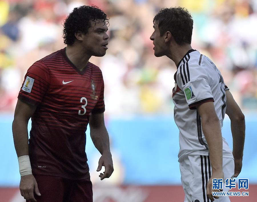 В матче первого тура группы G на чемпионате мира по футболу в Бразилии команда Германии одержала победу над командой Португалии