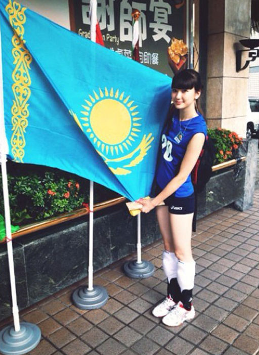 Красота 17-летней волейболистки из Казахстана поразила Китай