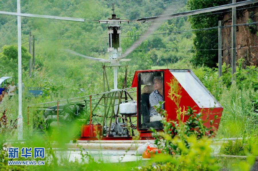 Крестьянин самостоятельно сконструировал «вертолет»