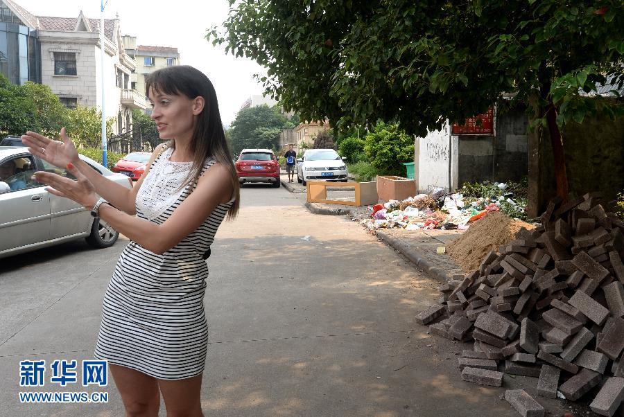 Девушка из Украины стала председателем комитета одного жилого комплекса в Китае