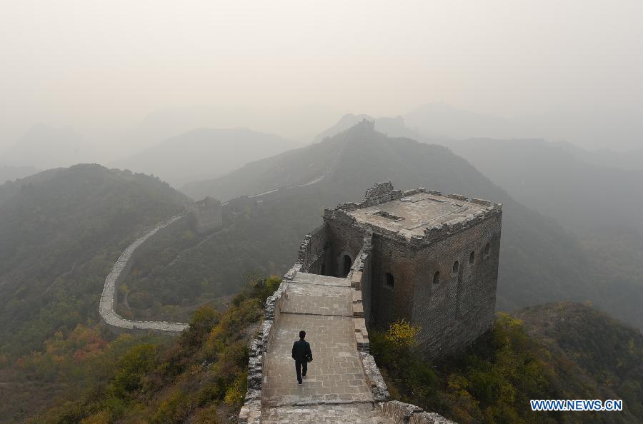 Завершены основные работы по реставрации участка Великой китайской стены "Цзиньшаньлин"