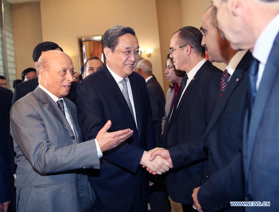 Юй Чжэншэн: Китай желает, чтобы китайско-алжирские отношения были приоритетом межгосударственных отношений