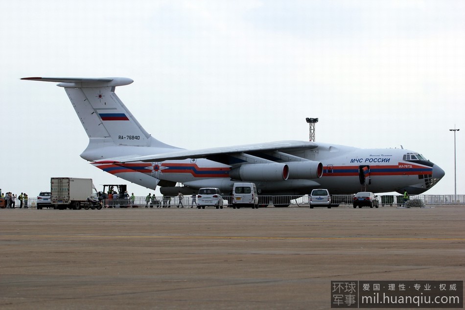 Фотографии китайского Y-20 и российского Ил-76 в Чжухае