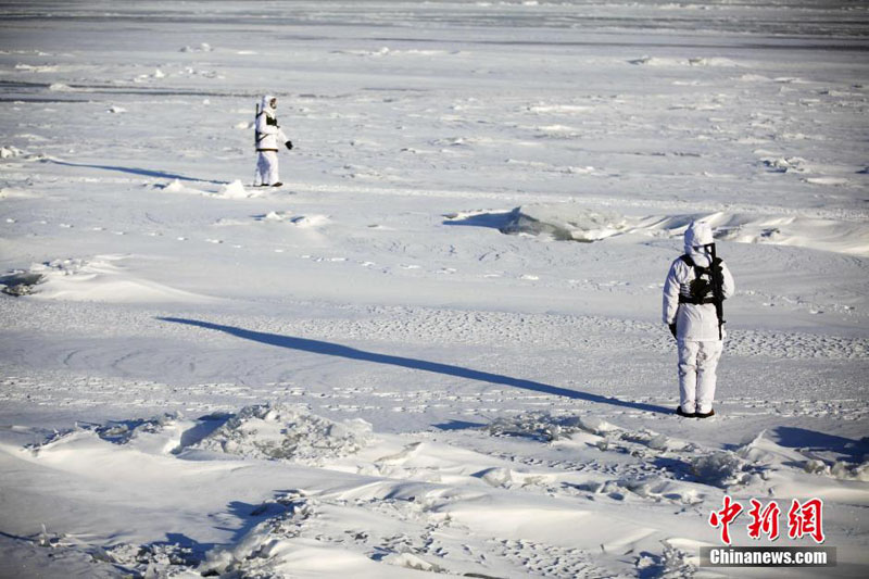 Пограничник ест лед, чтобы утолить жажду: охрана северных ворот Родины при 35-градусном морозе