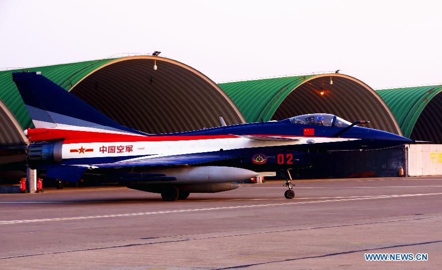 В Малайзии состоится зарубежный дебют истребителей J-10 с группой китайских летчиц на борту