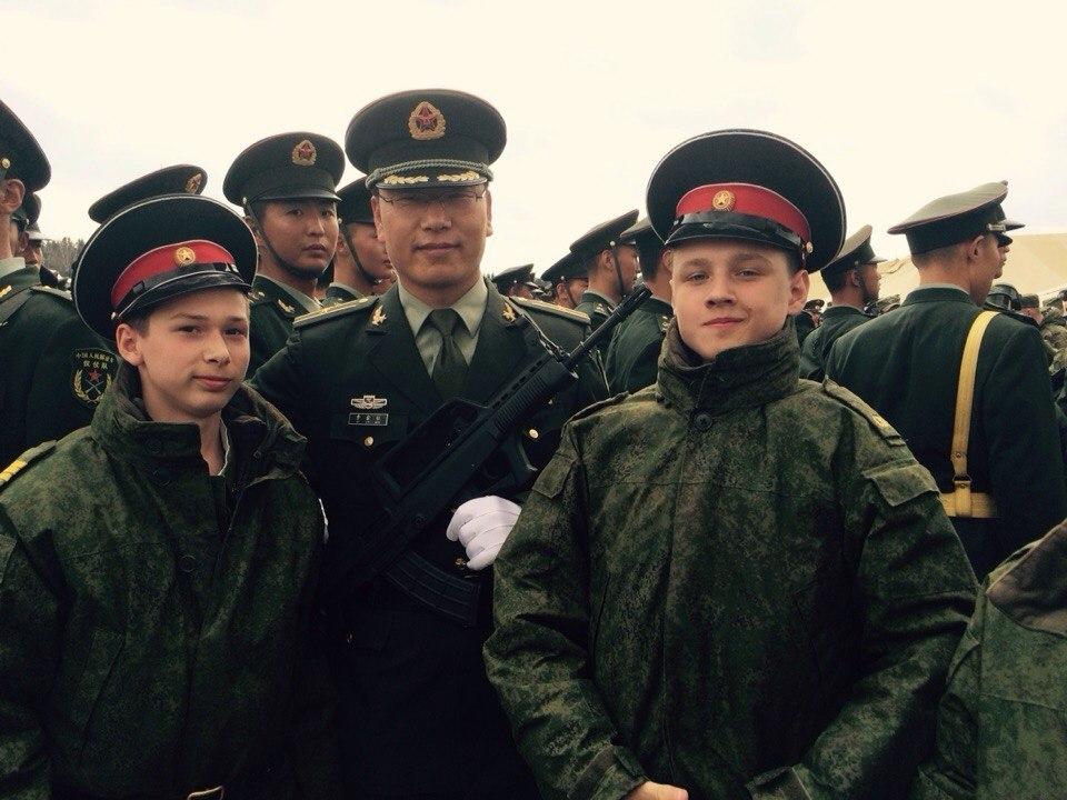 Расчет почетного караула НОАК принимает участие в репетициях парада Победы в Москве 