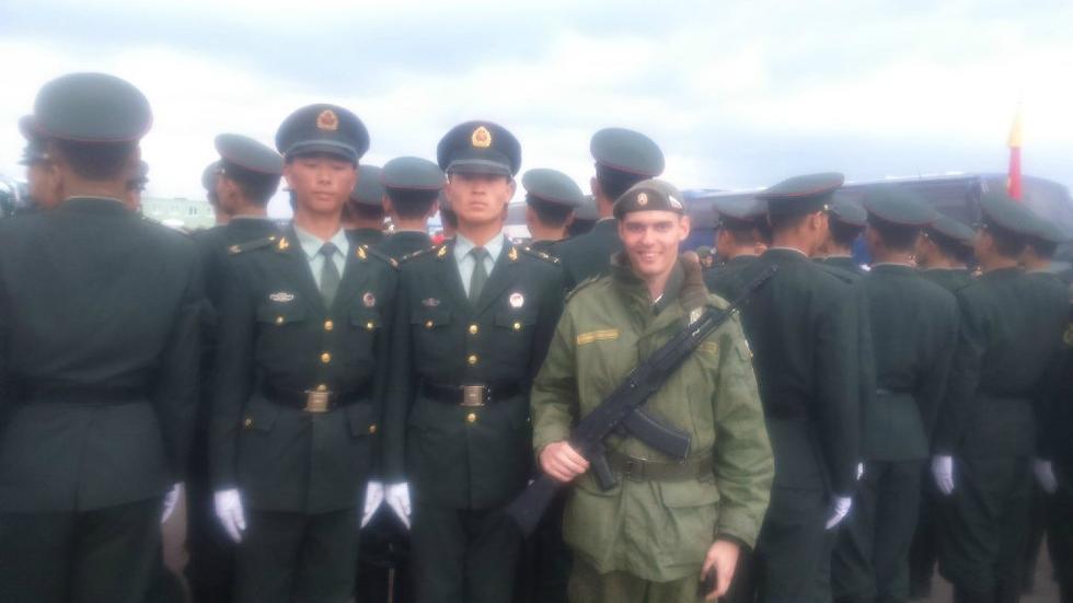 Расчет почетного караула НОАК принимает участие в репетициях парада Победы в Москве 