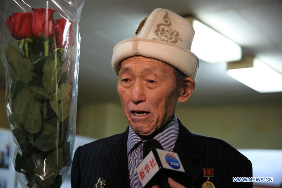 Посол КНР Ци Даюй поздравил ветеранов Кыргызстана с 70-летием Победы