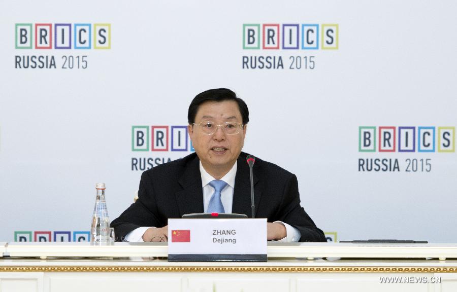 Чжан Дэцзян принял участие в парламентском форуме БРИКС
