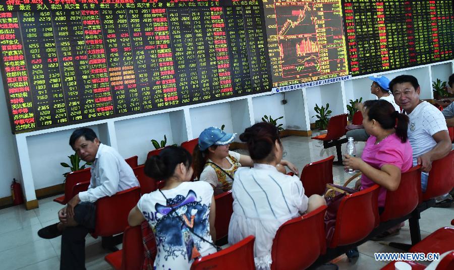 За неделю рыночная стоимость акций на двух китайских фондовых биржах сократилась на 7,08 проц