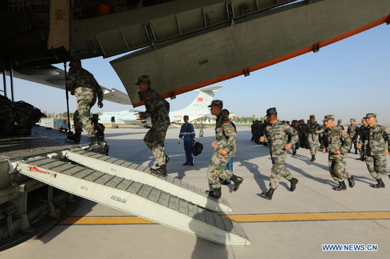 Китайская делегация отправилась в Россию для участия в Международных армейских играх