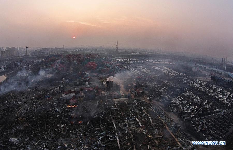Число погибших в результате мощных взрывов в Тяньцзине возросло до 114 человек