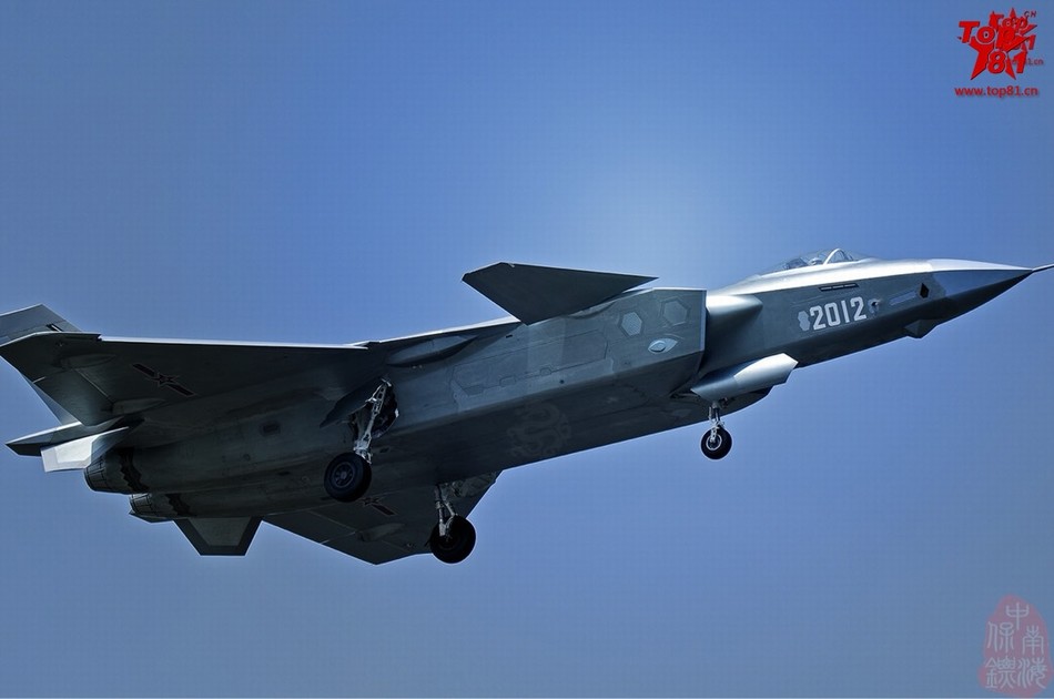 Какие прототипы J-20 уже поднимались в небо?