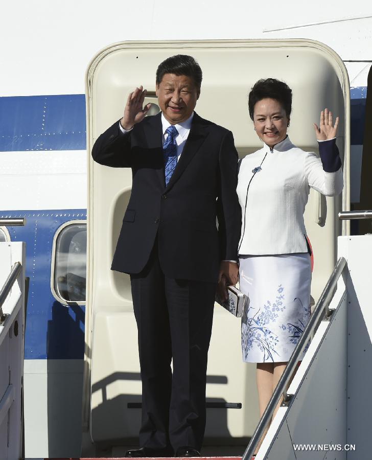 Си Цзиньпин начал свой первый государственный визит в США