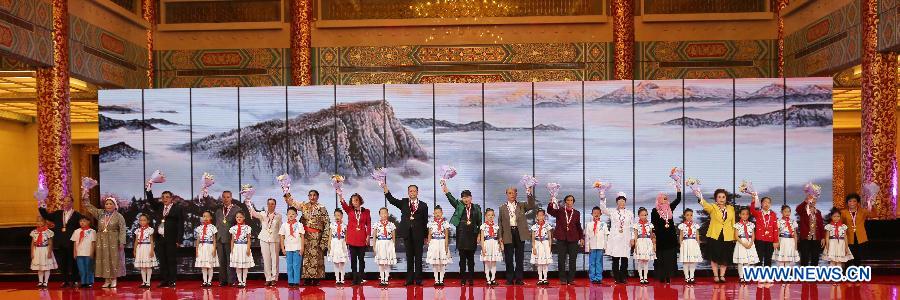 В Пекине отметили наградами людей, чья жизнь представляет образец для нравственного подражания