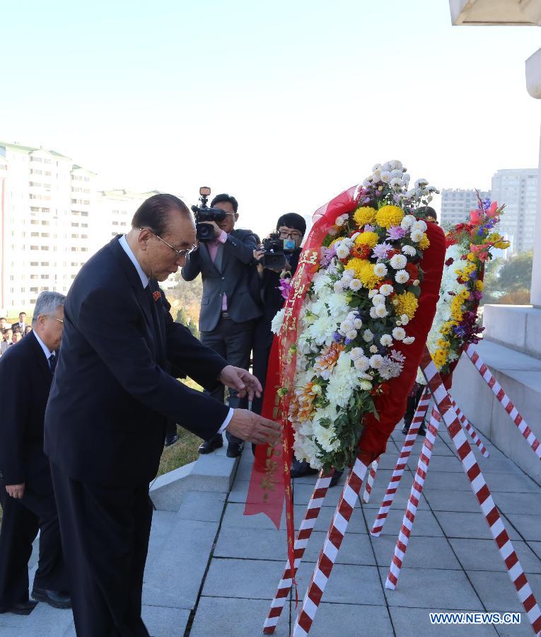 Китай и КНДР провели церемонию по случаю завершения ремонтных работ на кладбищах павших китайских народных добровольцев в Кэсоне и Анджу