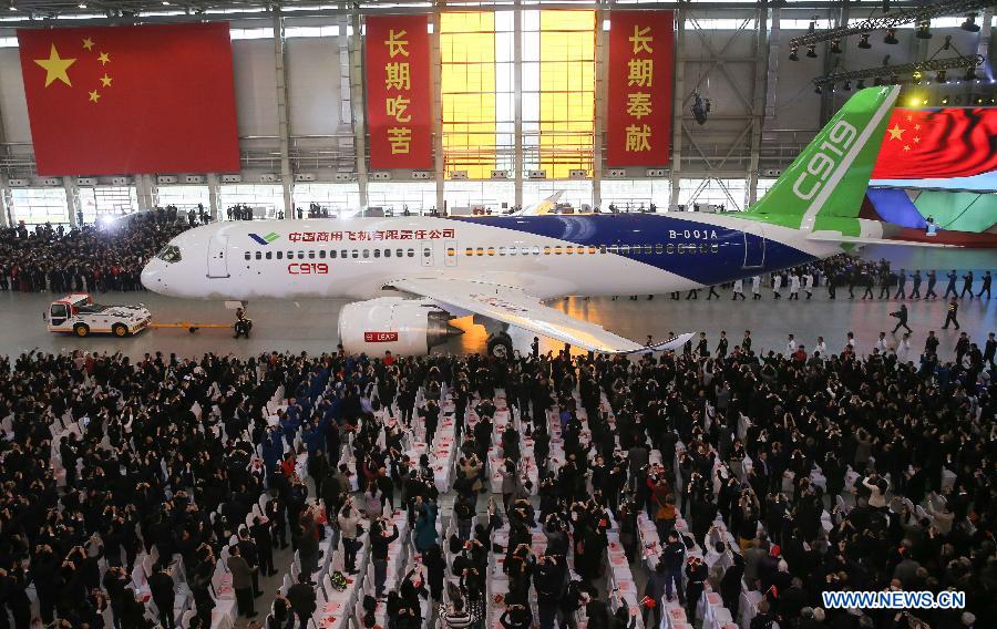 В Китае сошел с линии первый отечественный крупнофюзеляжный пассажирский самолет
