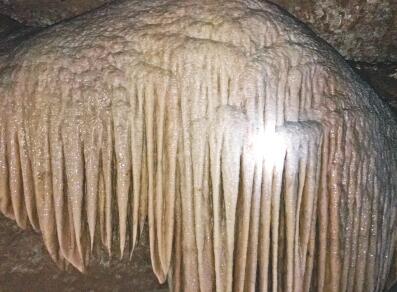 Крестьянин из провинции Хэнань обнаружил подземную пещеру