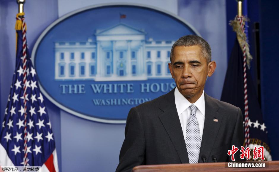 Б. Обама осудил нападения в Париже и поддержал Францию