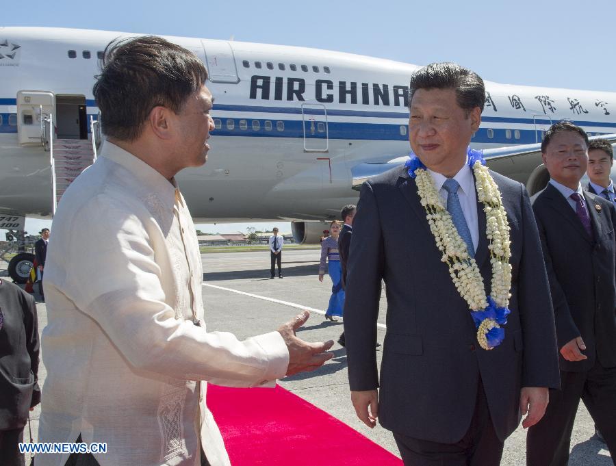 Си Цзиньпин прибыл в столицу Филиппин для участия в 23-й неформальной встрече руководителей АТЭС