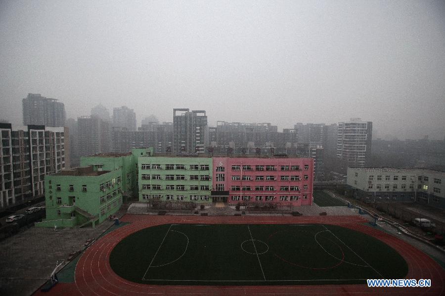 В Пекине, Тяньцзине и пров. Хэбэй усиливается контроль за реализацией мер по борьбе со смогом и туманом