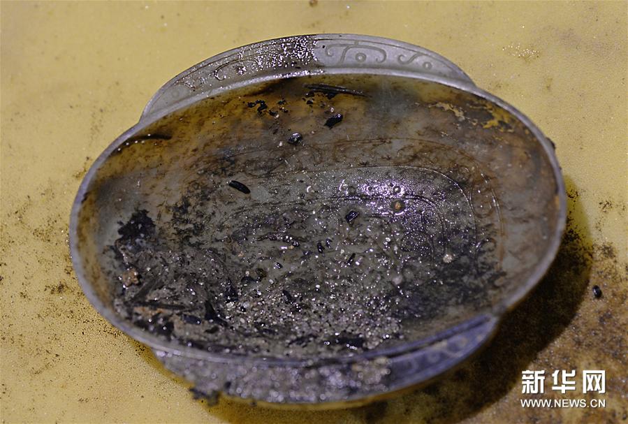 При раскопках в Наньчане найдены изделия из яшмы