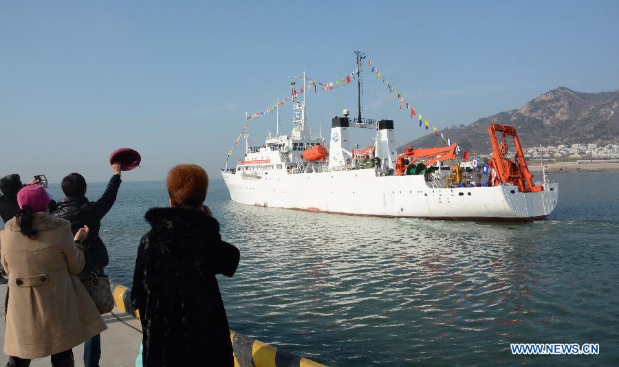 Китайское научно-исследовательское судно "Даян-1" отправилось в очередную экспедицию
