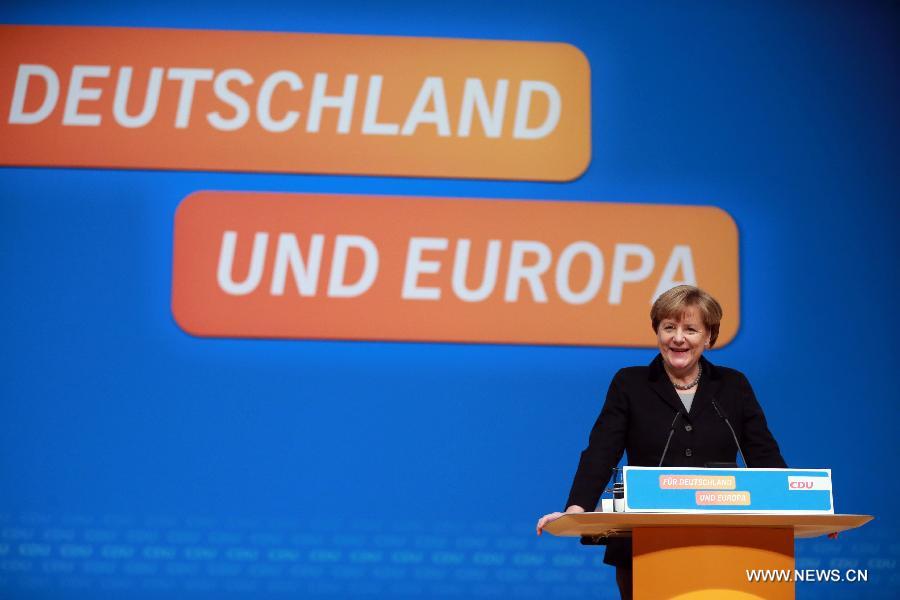 А. Меркель: необходимо на различных уровнях искать способы решения кризиса с беженцами