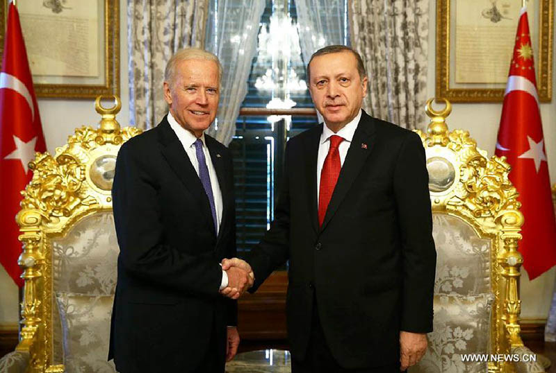 США и Турция готовы активизировать сотрудничество по поиску политического решения в борьбе с ИГ