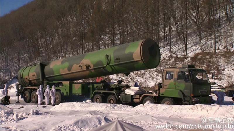 Тренировка запуска ракеты «Дунфэн-31» в новом году