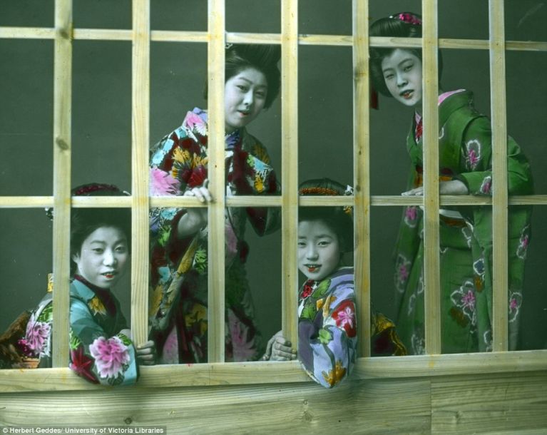 Снимки Японии столетней давности: «Образы изменчивого мира»