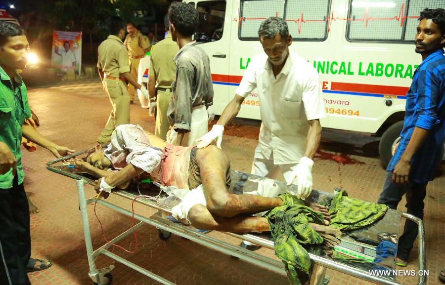 В Индии 110 человек погибли и 350 получили ранения в результате пожара в храме Путтингал