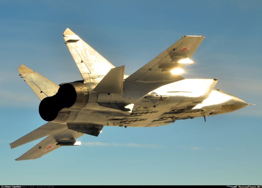 Железные орлы в небе: красота российских военных самолетов