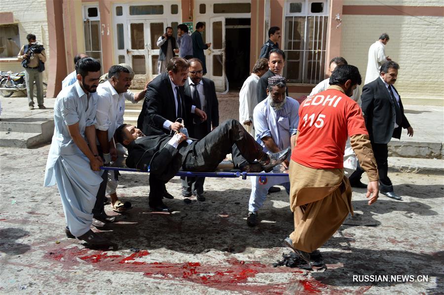 Число жертв теракта в больнице в Пакистане возросло до 70 человек