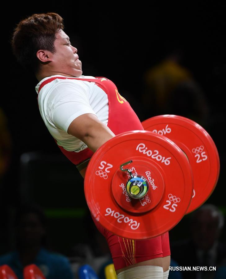 Китайская тяжелоатлетка Мэн Супин завоевала золото Олимпийских игр 2016 года в весовой категории свыше 75 кг