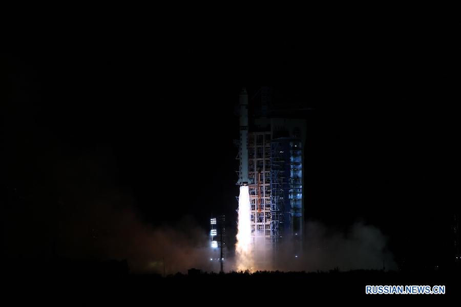 Китай успешно запустил первый в мире спутник для квантовых научных экспериментов "Мо-цзы"