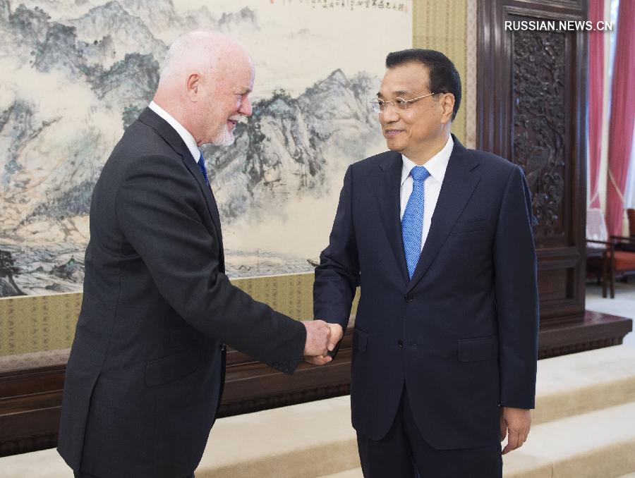 Ли Кэцян встретился с председателем 71-й сессии ГА ООН П.Томсоном