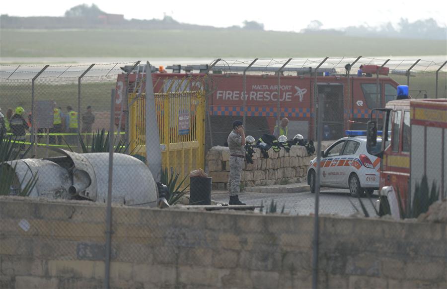 5 человек погибли при крушении самолета на Мальте