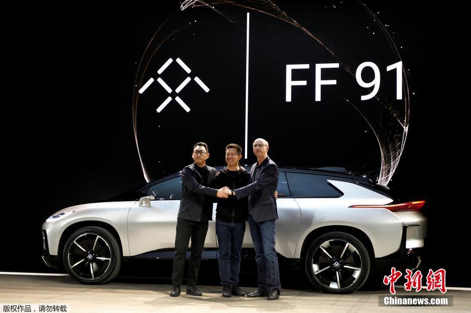 Китайская компания «LeEco» выпустила первой электромобиль серийного производства