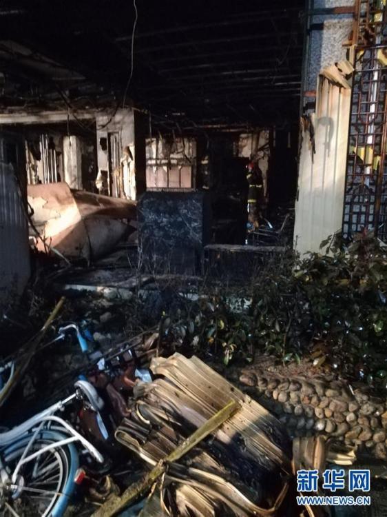 В Китае из-за пожара в массажном салоне погибли 18 человек