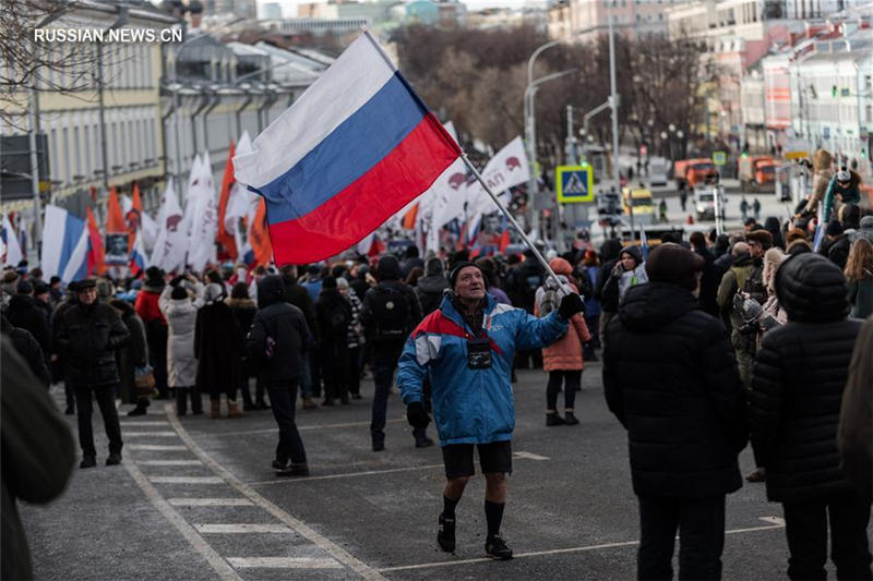 В Москве прошел марш памяти Бориса Немцова