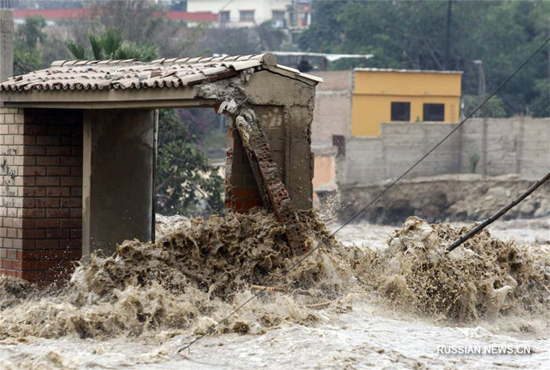 Перу страдает от ливней и наводнений, спровоцированных Эль-Ниньо