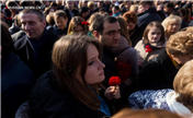 Москвичи почтили память жертв теракта в петербургском метро