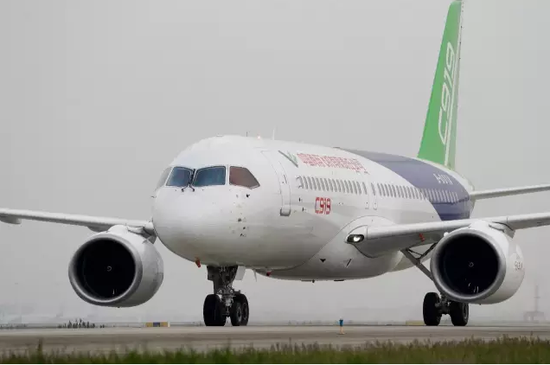 Пассажирский самолет китайского производства C919