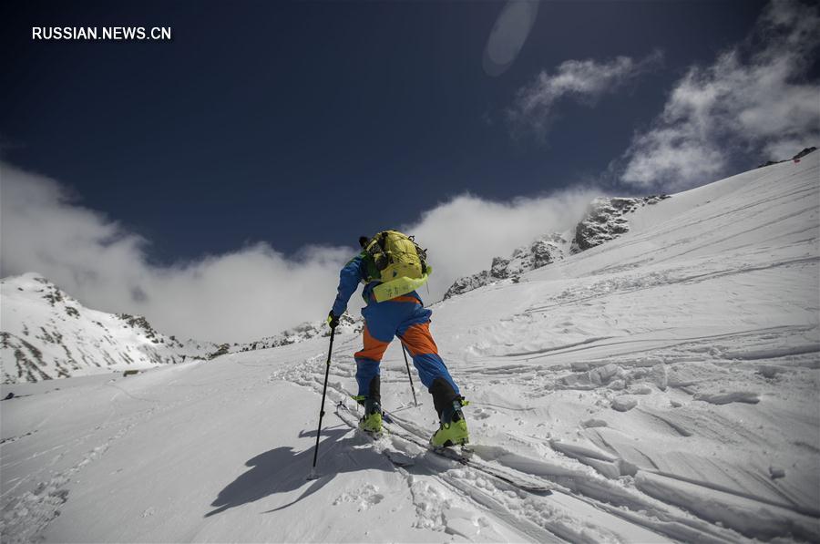 Альпинизм -- Международные соревнования по лыжному спорту и альпинизму на пике Ганшиця -- 2017: обзор предстартовой тренировки