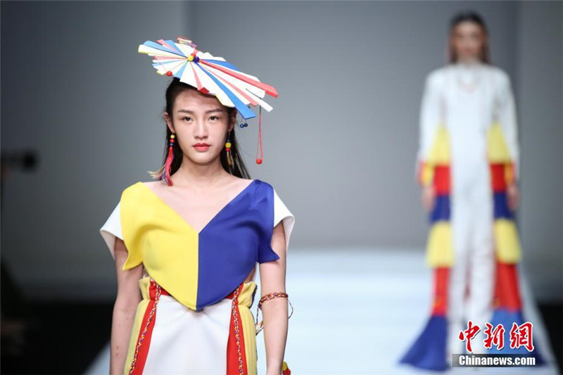 Китайская международная студенческая Неделя моды - 2017 стартовала в Пекине