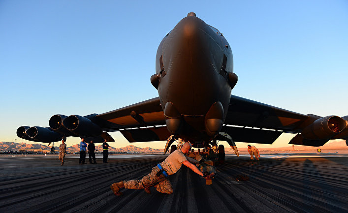 B-52 против Ту-160: США и Россия возрождают стратегические бомбардировщики эпохи холодной войны