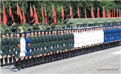 Си Цзиньпин провел инспекцию гарнизона контингента НОАК в САР Сянган