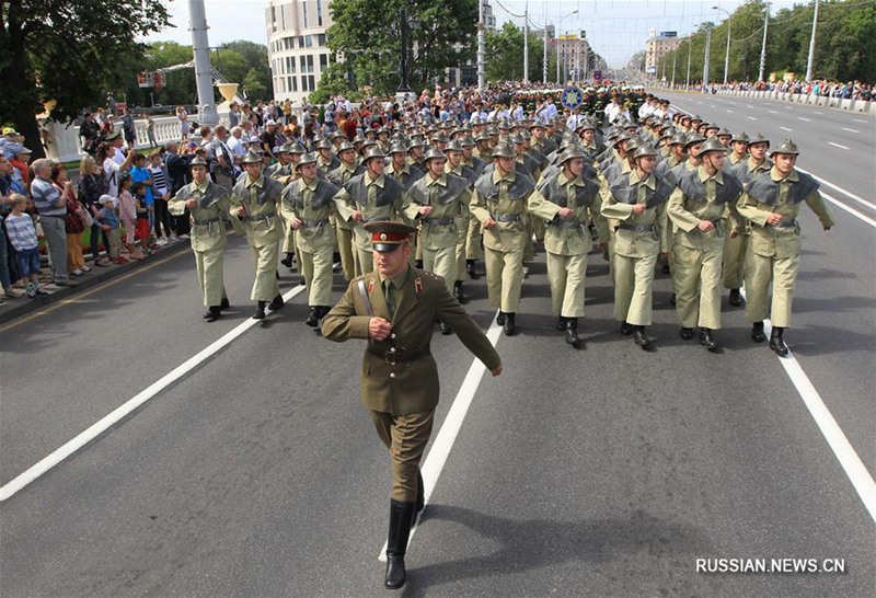 Парад спасателей и техники МЧС прошел в Минске