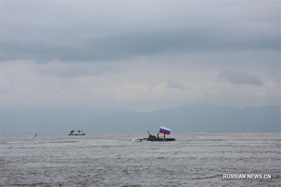 Во Владивостоке отметили День ВМФ России